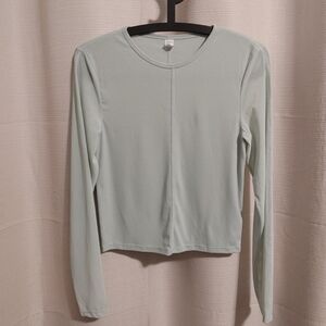 (4/$20)Women's Mint Green Ultralite Long Sleeve Top Size M Go-Dry Sheer Sleeves
